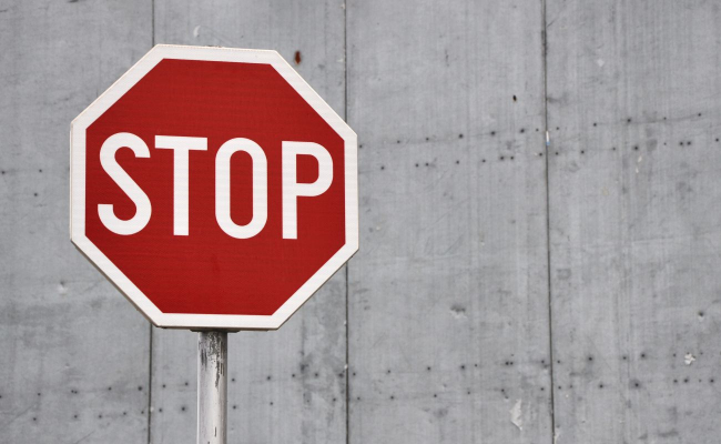 Как отменить рассылку СМС по базе Bizon365